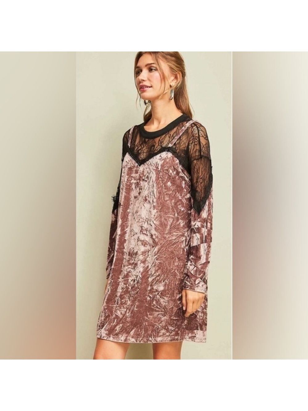 Dresses - Picture 10 of 12
